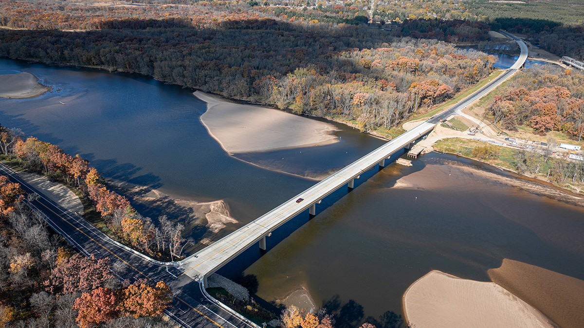 WIS 130 Wisconsin River Bridges Design-Build in Lone Rock, WI
